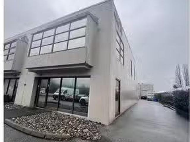Deal! 110 4611 No. 6 Road, Richmond, BC, V6V 2L3 commercial.