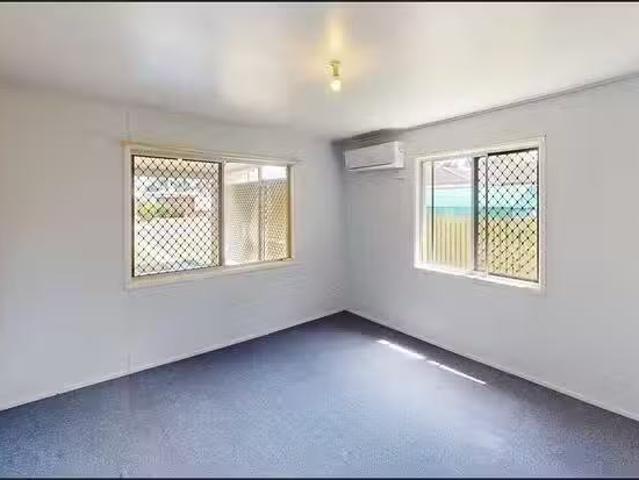 Charming 1/10 Skyring Street, Wandal, QLD 4700