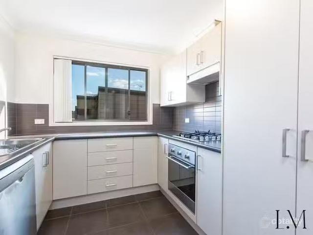 Unique 11/164 166 Croudace Road, Elermore Vale, NSW 2287