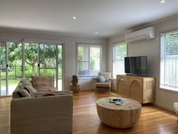 New 1/11 Constellation Close, BYRON BAY Townhouse for rent Li.