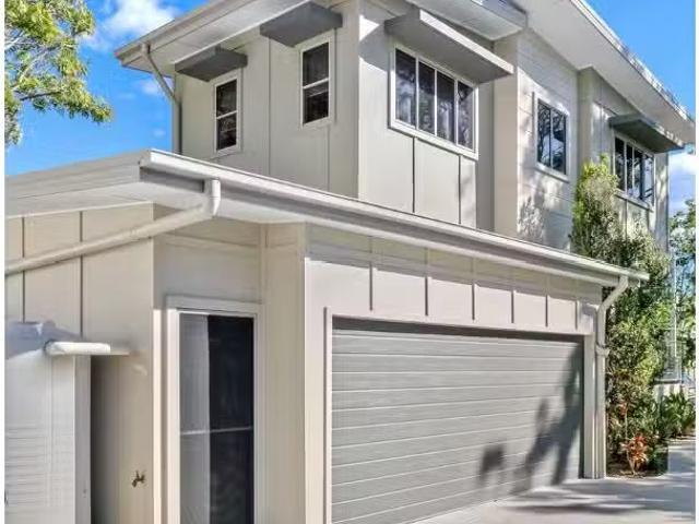 For Rent! 1/11 Riding Road, HAWTHORNE Townhouse for rent List.