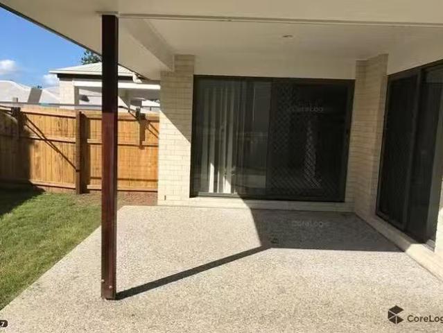 Deal! 1/11 Spruce Street, Loganlea, QLD 4131