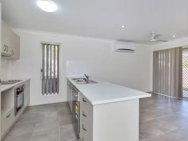 For Rent! 1/120 Alawoona Street, REDBANK PLAINS, QLD 4301 Ho.