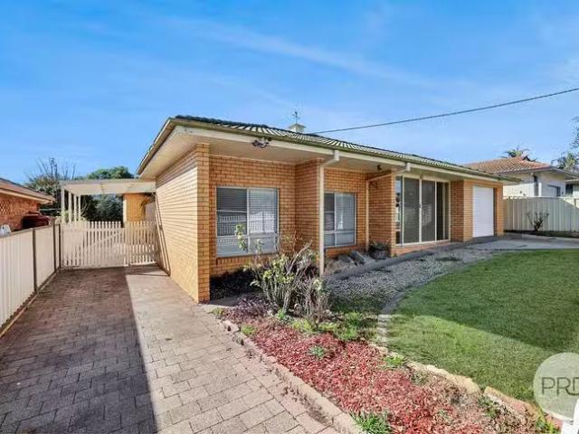Rental! 112 Hillvue Road, South Tamworth, NSW 2340