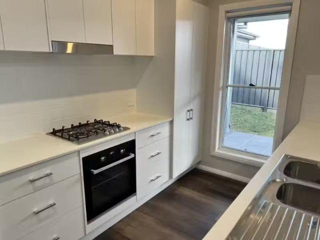 Deal! 1/15 Troon Avenue, HEDDON GRETA House for rent Listed b.