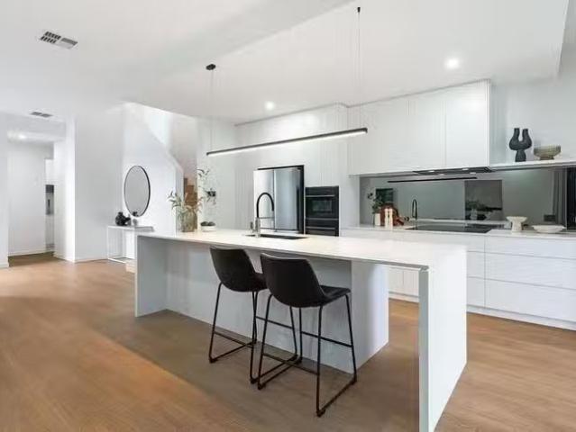 For Rent! 1/15 Currawong Street, Mudjimba, QLD 4564