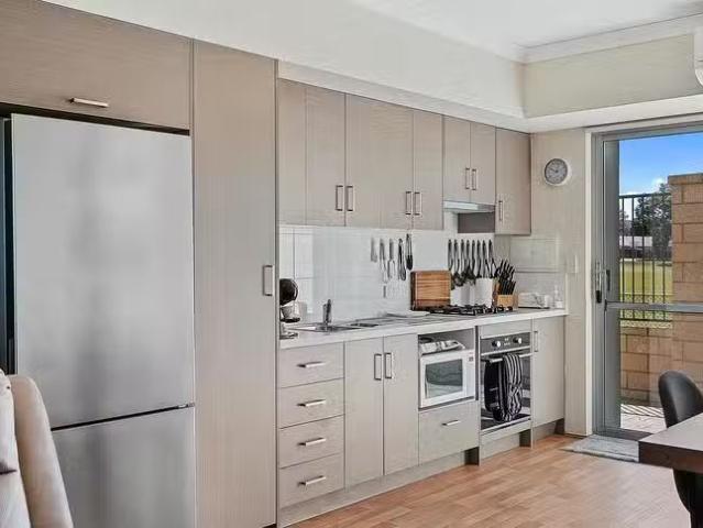 For Rent! 11/65 Orr Street, Maddington, WA 6109