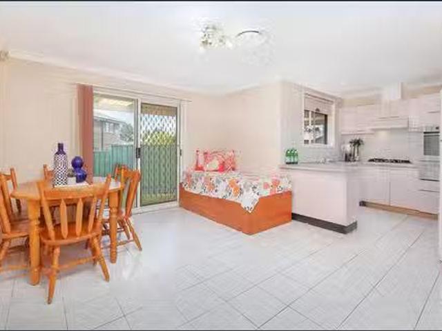 For Rent! 118 Armitage Drive, Glendenning, NSW 2761