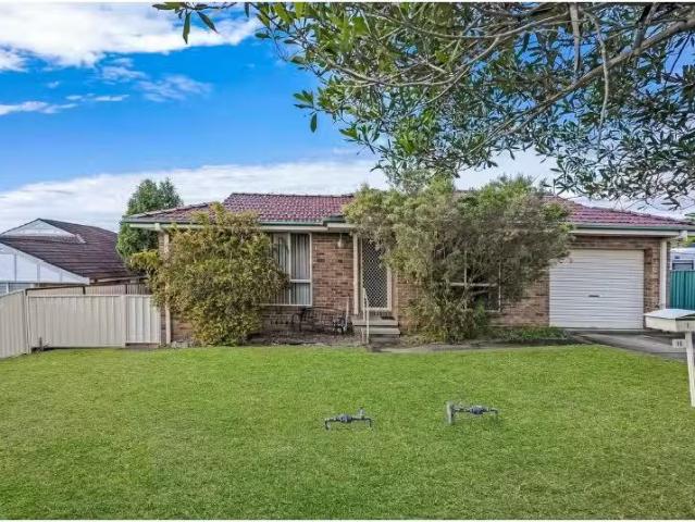 Just in! 1/18 Keswick Dr, Lake Haven Townhouse for rent Liste.