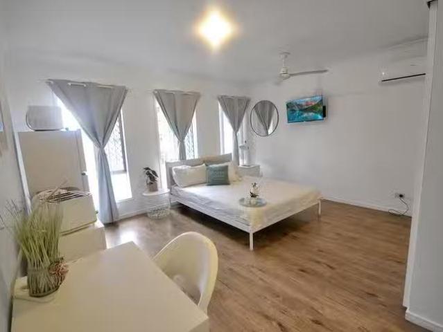 Cozy 1/19 Bullen Circuit, Forest Lake, QLD 4078