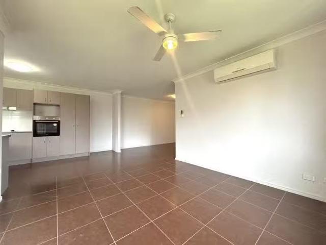 For Rent! 1/19 Essington Mews, Leichhardt Apartment for rent.