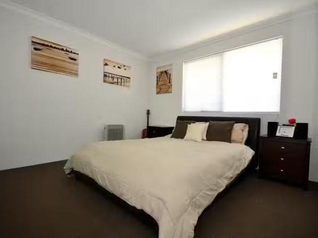 For Rent! 11 Firebrand Grove, Baldivis, WA 6171