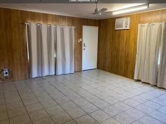 Deal! 1/1 Herring Court, Clermont, QLD 4721