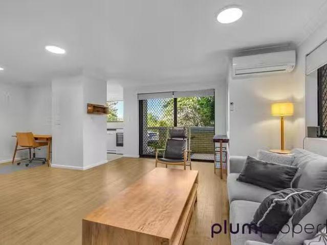 Cozy 1/1 Pioneer Street, Toowong, QLD 4066