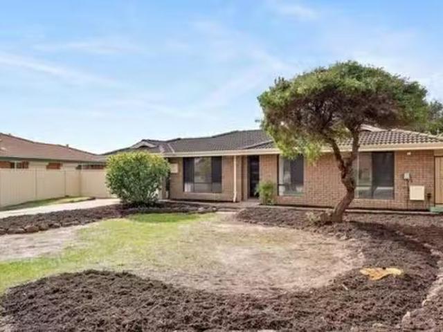 Rental! 11 Regan Place, Seville Grove, WA 6112