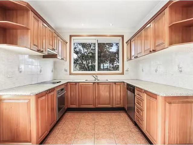 Rental! 11 Wren Place, Lugarno House for rent Listed by Josia.