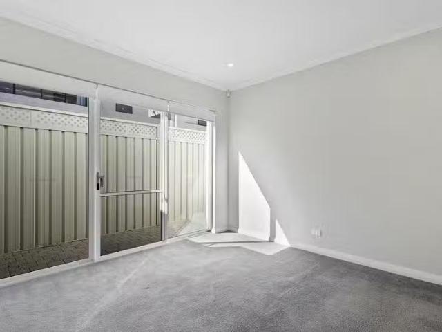 Rental! 11C Ranelagh Crescent, South Perth, WA 6151