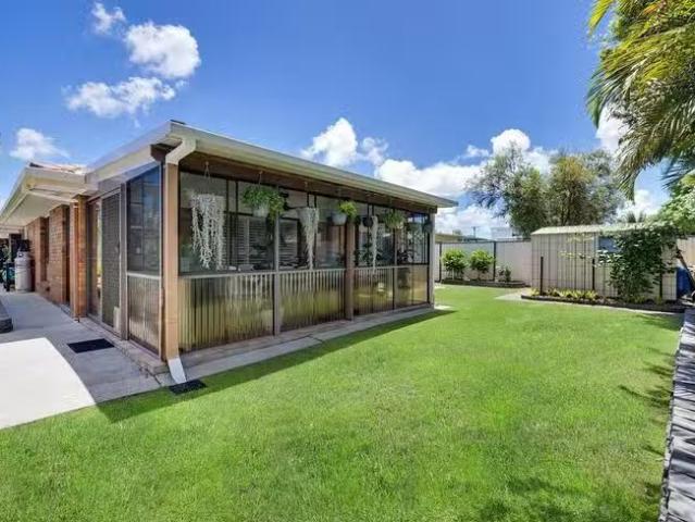 Cozy 123 Taylor Avenue, Golden Beach, QLD 4551