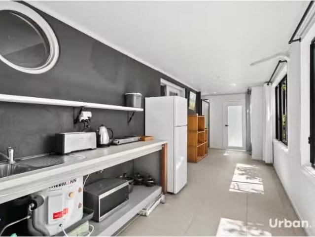 Charming 1/23 Cuthbert Drive, Mount Warrigal Apartment for ren.