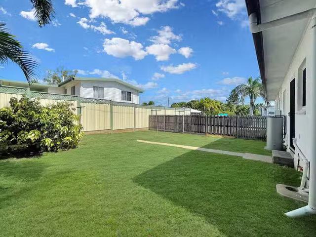 Rental! 1/218 Horton Street, Koongal, QLD 4701