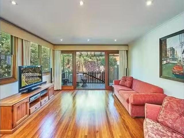 Just in! 122 Barker Street, Kingsford, NSW 2032