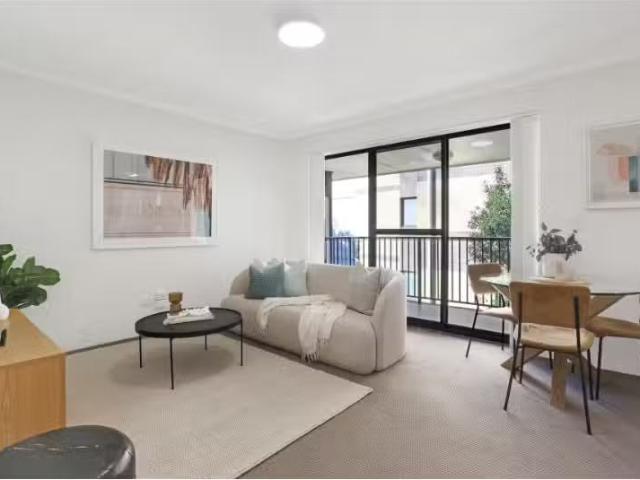 Just in! 12/38 Market Street, Wollongong Apartment for rent L.