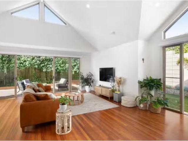 Charming 12/41 Terrigal Drive, Terrigal Townhouse for rent Li.