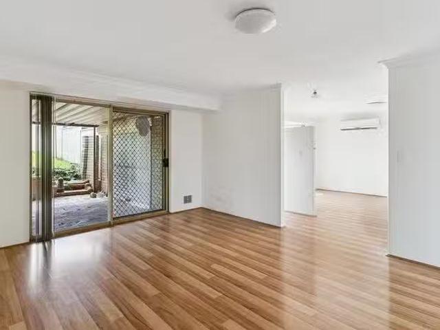Nice 124 Portcullis Drive, Willetton, WA 6155