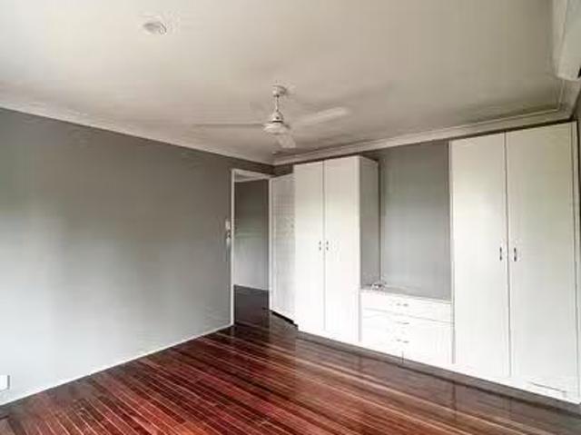 Unique 1/25 Short Street, Rocklea, QLD 4106