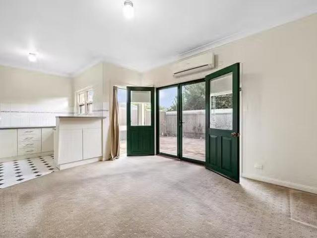 Rental! 1/298 Cross Road, Clarence Park, SA 5034