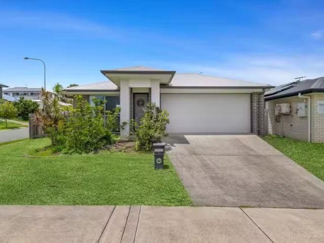 Rental! 12 Mount Huntley Street, PARK RIDGE, QLD 4125 House.