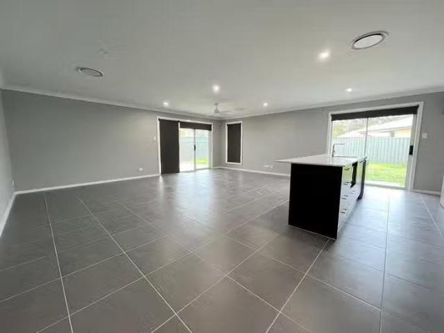 Nice 12 Corymbia Circuit, Heddon Greta, NSW 2321