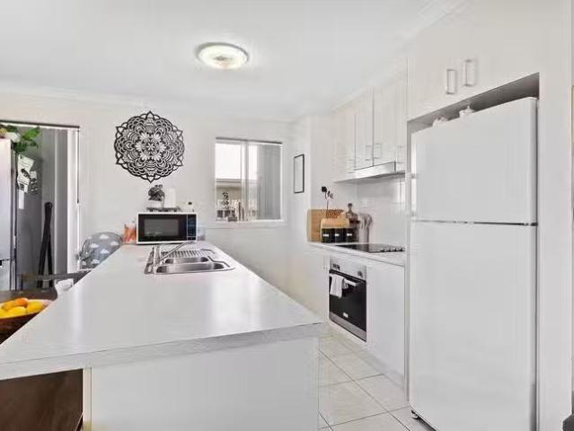 For Rent! 12 Horwell Street, Gracemere, QLD 4702