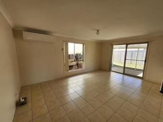 Cheap 12 Katie Way, Raceview, QLD 4305