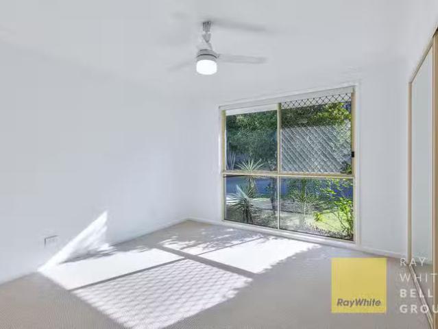 Deal! 13/3 Arundel Drive, Arundel, QLD 4214
