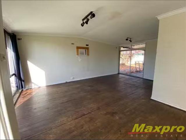 Charming 133 Nicholson Road, Lynwood, WA 6147