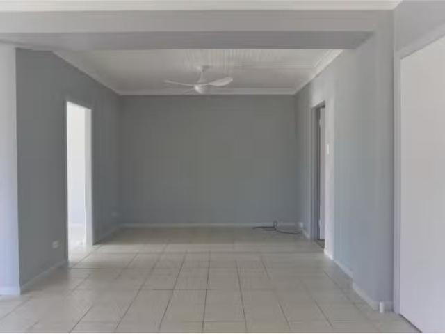 Cheap 1/30 Hiawatha Road, MINNIE WATER Apartment for rent Lis.