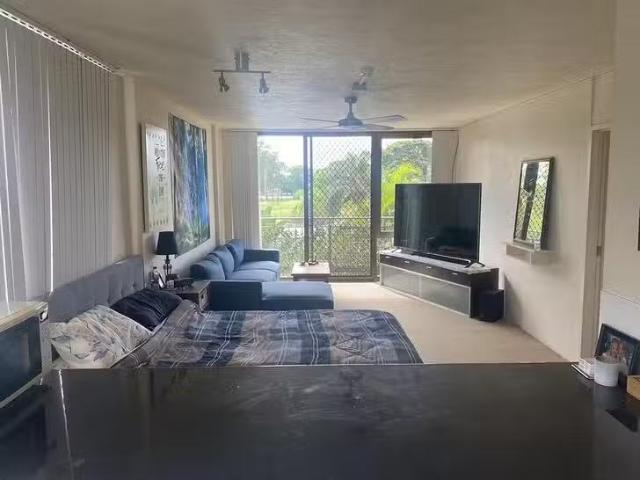 Cheap 13/13 Fairway Drive, Clear Island Waters, QLD 4226