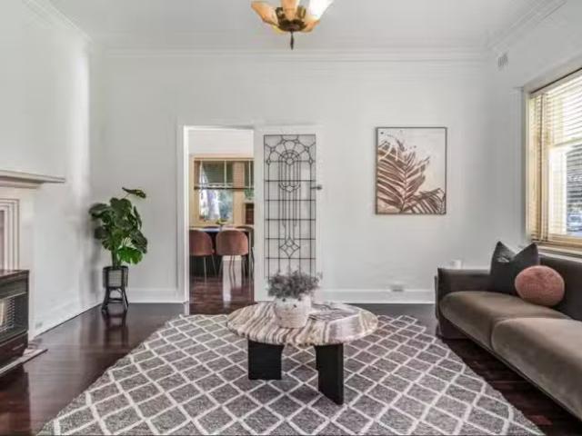 Deal! 131 Cross Road, Hawthorn, SA 5062