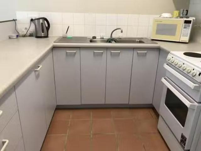 Cheap 1/31 Creek Street, Bundamba, QLD 4304