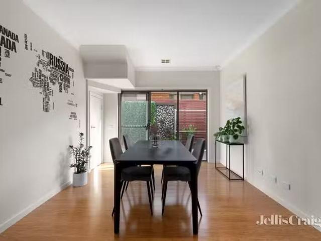 Rental! 1/32 Porter Road, Heidelberg Heights VIC 3081