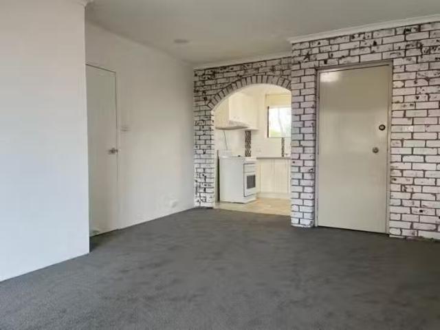 Charming 13/32 Springvale Drive, Hawker, ACT 2614