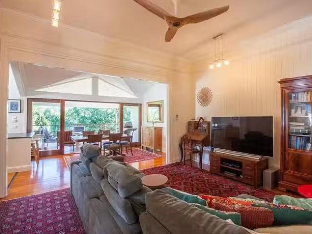 For Rent! 136 Wilston Road, Newmarket, QLD 4051