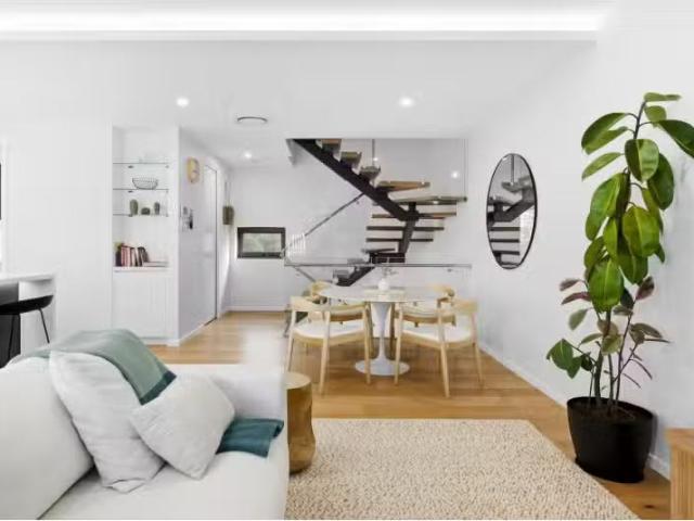 New 1/3 Ozone Street, Kingscliff Townhouse for rent Listed by.
