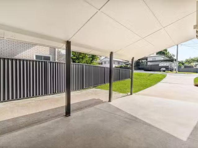 Cozy 13 Edwards Street, Eastern Heights, QLD 4305