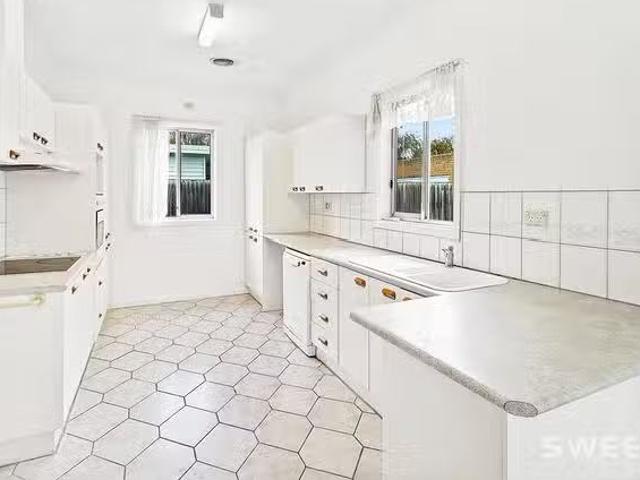 New 13 Linnet Street, Altona, VIC 3018
