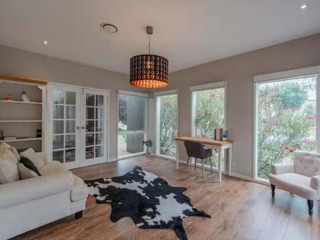Just in! 13 Saltbush Street, Point Cook, VIC 3030