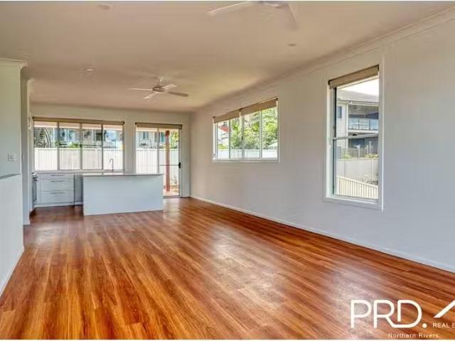 Cheap 13 Unara Parkway, CUMBALUM House for rent Listed by Kel.