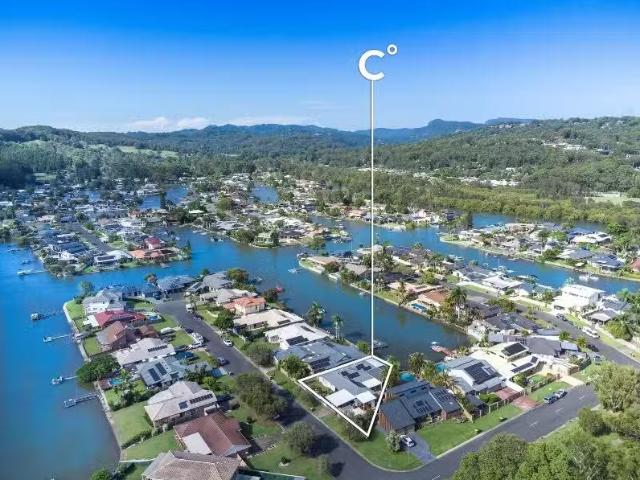 For Rent! 1 Allchin Court, CURRUMBIN WATERS House for rent Li.