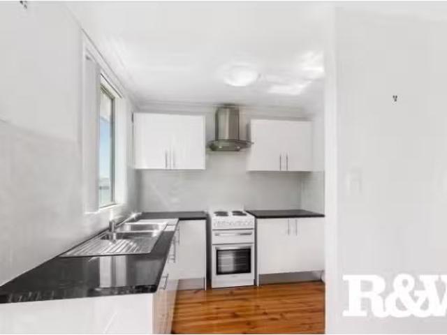 Just in! 1 Batavia Place, WILLMOT House for rent Listed by Ro.